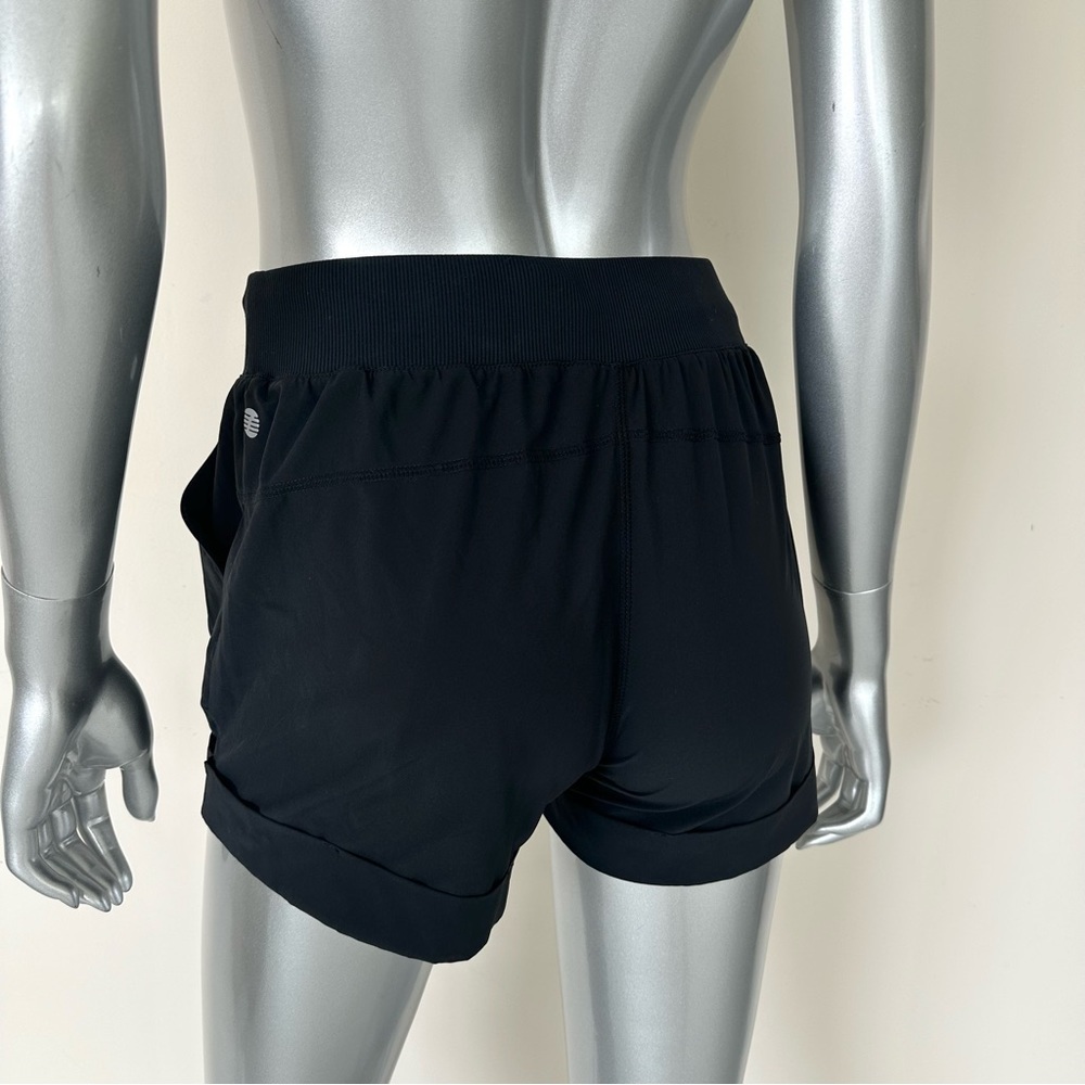 NEW!!! Zella women shorts size XS - Picture 3 of 7